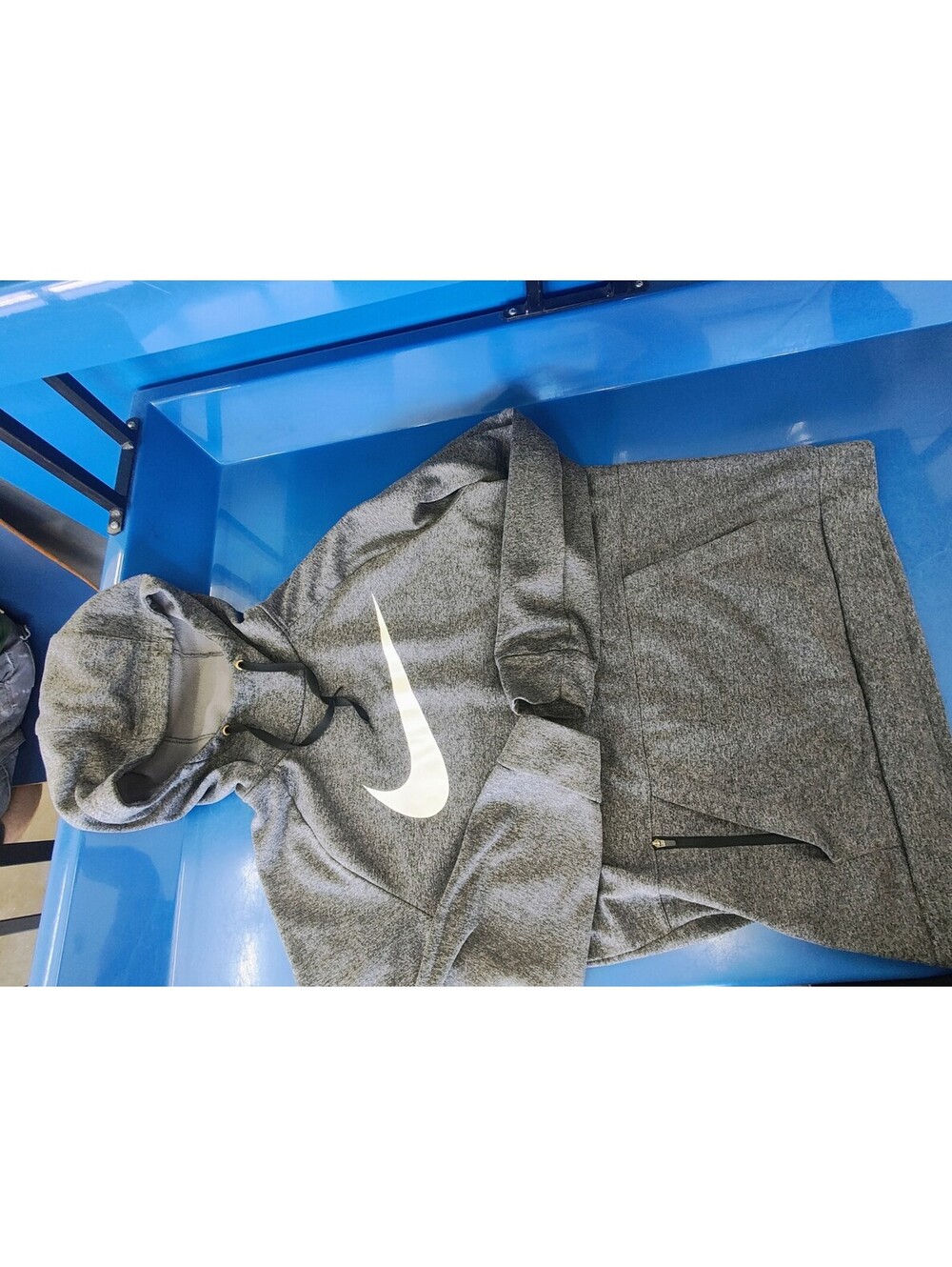 Nike Hoodie Mens Size XXL Grey White Swoosh Dri Fit Never Worn